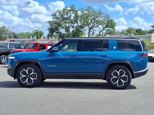 2024 Rivian R1S Adventure Dual Motor Max Pack