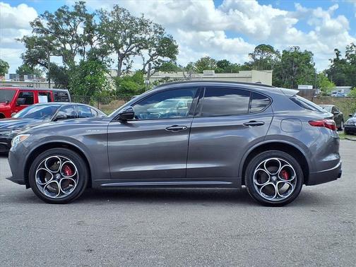 2022 Alfa Romeo Stelvio Ti