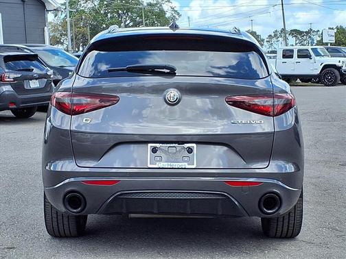 2022 Alfa Romeo Stelvio Ti