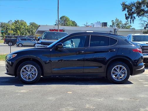 2022 Alfa Romeo Stelvio Sprint