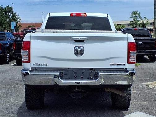 2022 RAM 2500 Big Horn Crew Cab 4x4 6'4' Box
