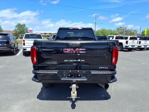 2022 GMC Sierra 2500 AT4