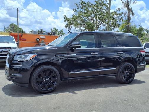 2022 Lincoln Navigator Reserve