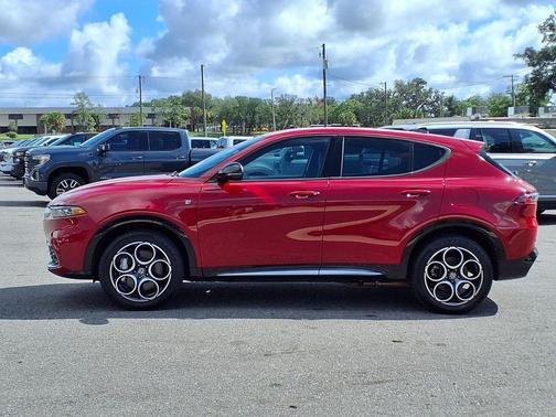 Alfa Rosso 2024 Alfa Romeo Tonale Ti EAWD