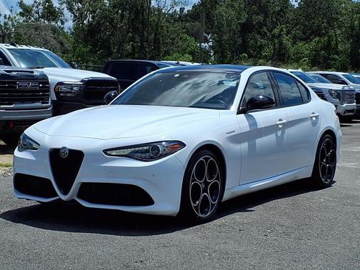 2022 Alfa Romeo Giulia Ti