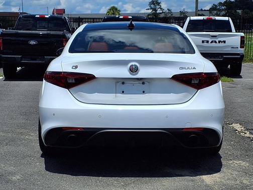 2022 Alfa Romeo Giulia Ti