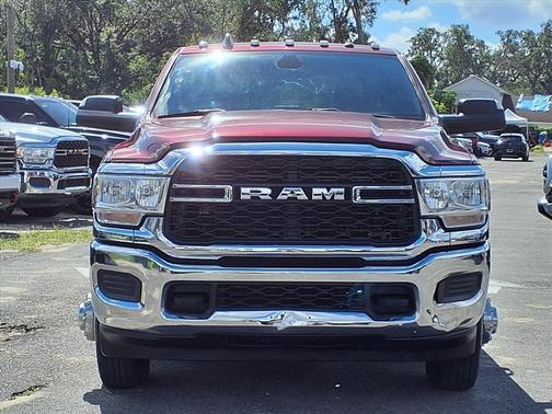 2022 RAM 3500 Tradesman Crew Cab 4x4 8' Box