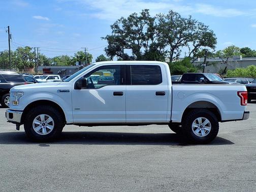 Oxford White 2017 Ford F-150 XLT