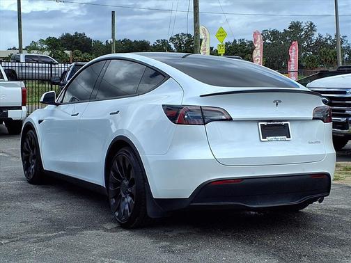 2022 Tesla Model Y Performance Dual Motor All-Wheel Drive
