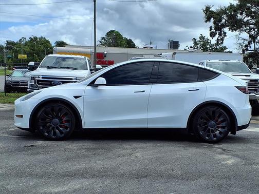 2022 Tesla Model Y Performance Dual Motor All-Wheel Drive