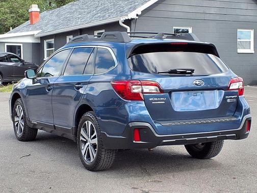 Abyss Blue Pearl 2019 Subaru Outback 2.5i Limited