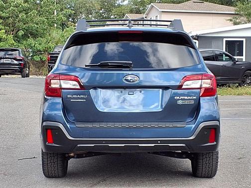 Abyss Blue Pearl 2019 Subaru Outback 2.5i Limited