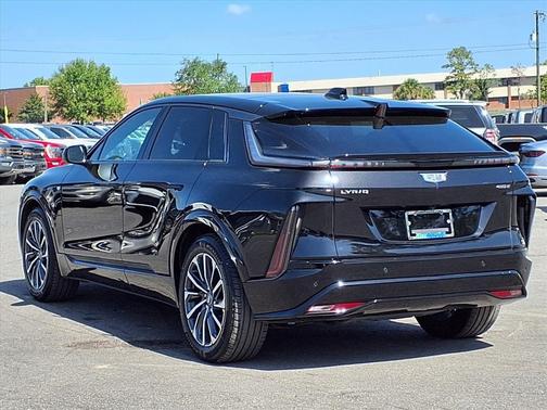 2024 Cadillac LYRIQ Sport