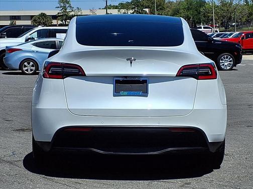 2021 Tesla Model Y Standard Range Rear-Wheel Drive
