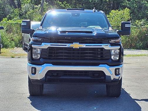 Black 2024 Chevrolet Silverado 2500 LT