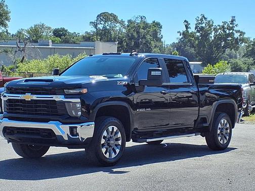 Black 2024 Chevrolet Silverado 2500 LT