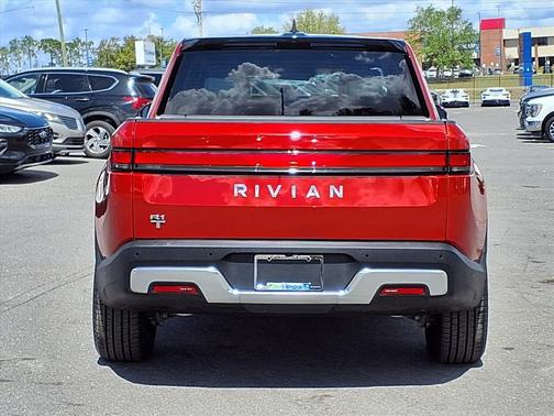 2024 Rivian R1T Adventure