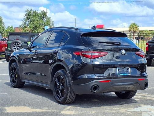 2022 Alfa Romeo Stelvio Sprint
