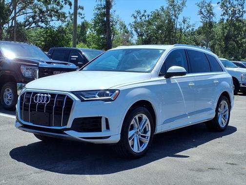 2023 Audi Q7 55 Premium Plus