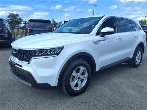2023 Kia Sorento LX