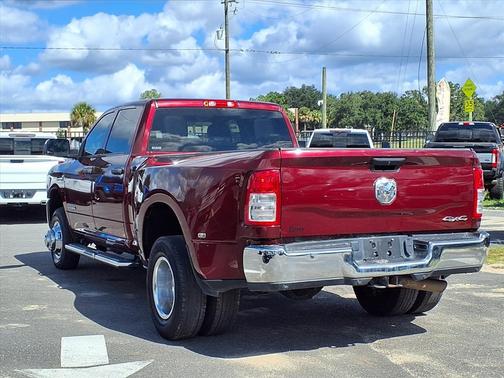 2022 RAM 3500 Tradesman Crew Cab 4x4 8' Box