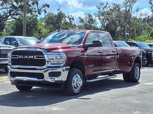 2022 RAM 3500 Tradesman Crew Cab 4x4 8' Box