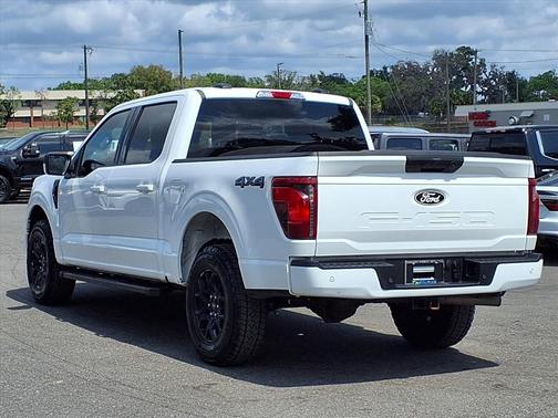 Oxford White 2024 Ford F-150 XLT