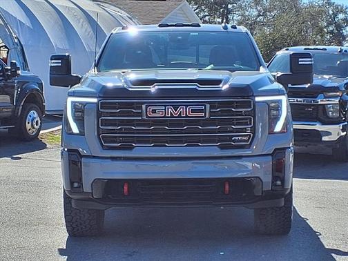2025 GMC Sierra 2500 AT4