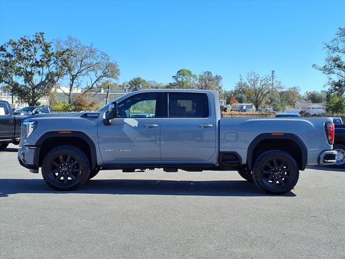 2025 GMC Sierra 2500 AT4