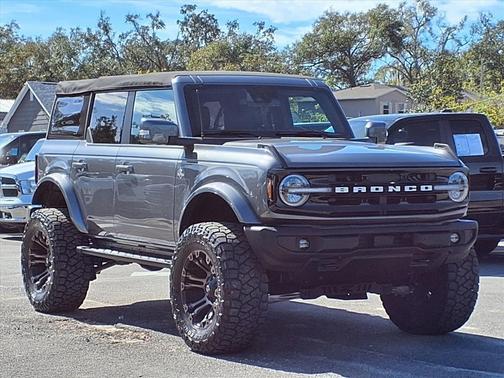 2022 Ford Bronco Outer Banks
