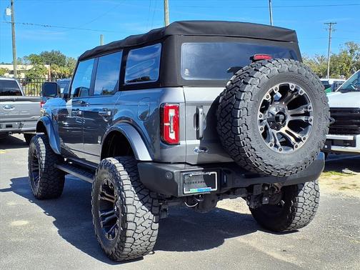 2022 Ford Bronco Outer Banks