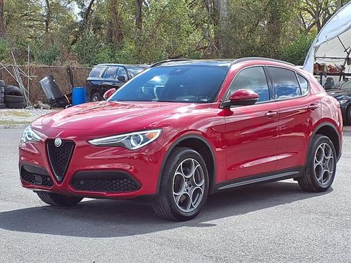2023 Alfa Romeo Stelvio Sprint RWD