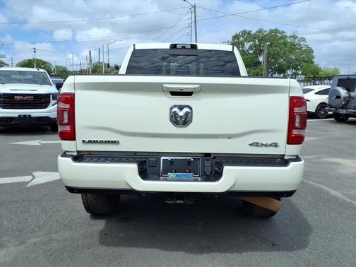 Pearl White 2023 RAM 3500 Laramie Crew Cab 4x4 6'4' Box