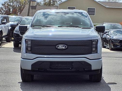 2024 Ford F-150 Lightning XLT