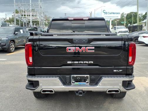 Onyx Black 2023 GMC Sierra 1500 SLT