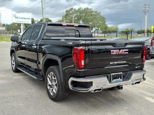 Onyx Black 2023 GMC Sierra 1500 SLT