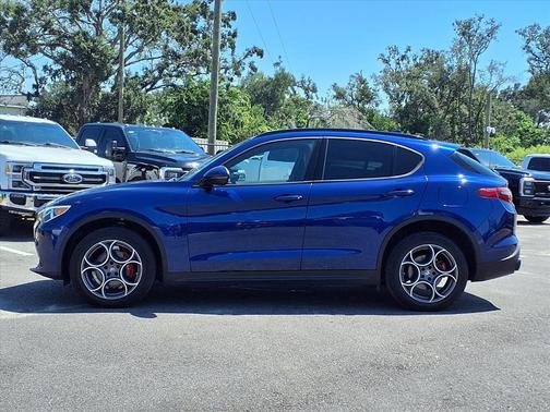 2022 Alfa Romeo Stelvio Sprint