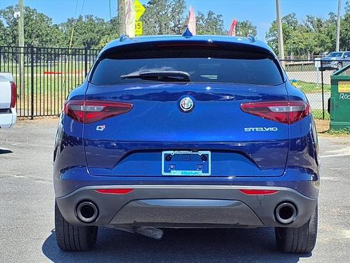 2022 Alfa Romeo Stelvio Sprint