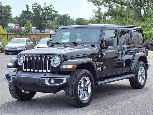 Black Clearcoat 2023 Jeep Wrangler 4-Door Sahara