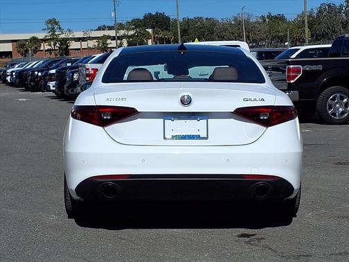 2022 Alfa Romeo Giulia Ti