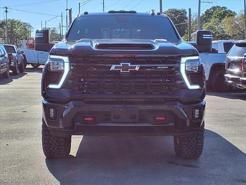 2024 Chevrolet Silverado 2500 4WD Crew Cab Standard Bed ZR2
