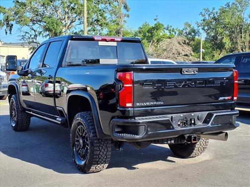 2024 Chevrolet Silverado 2500 4WD Crew Cab Standard Bed ZR2