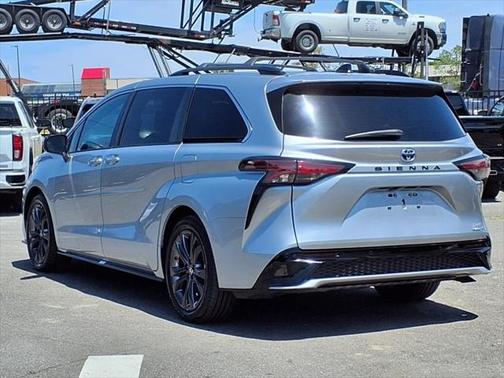 2024 Toyota Sienna XSE 7 Passenger