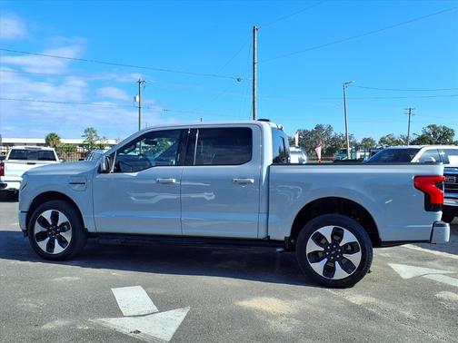 2023 Ford F-150 Lightning Platinum