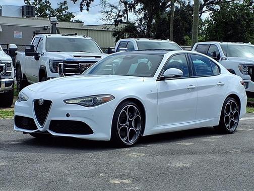 2022 Alfa Romeo Giulia Ti