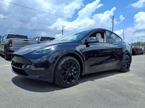 2024 Tesla Model Y Long Range Dual Motor All-Wheel Drive
