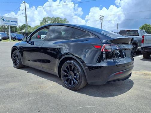 2024 Tesla Model Y Long Range Dual Motor All-Wheel Drive