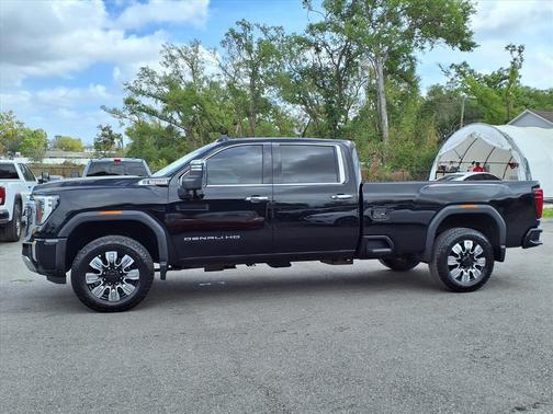 2025 GMC Sierra 2500 Denali