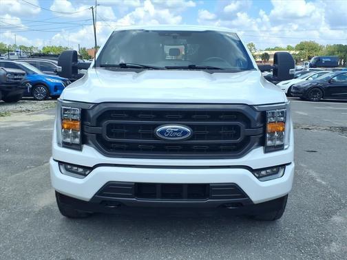 Oxford White 2023 Ford F-150 XLT