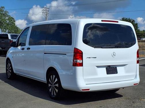 2022 Mercedes-Benz Metris Base